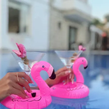 Belong Hostal Çeşme