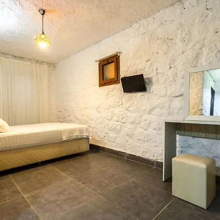 Belong Hostal